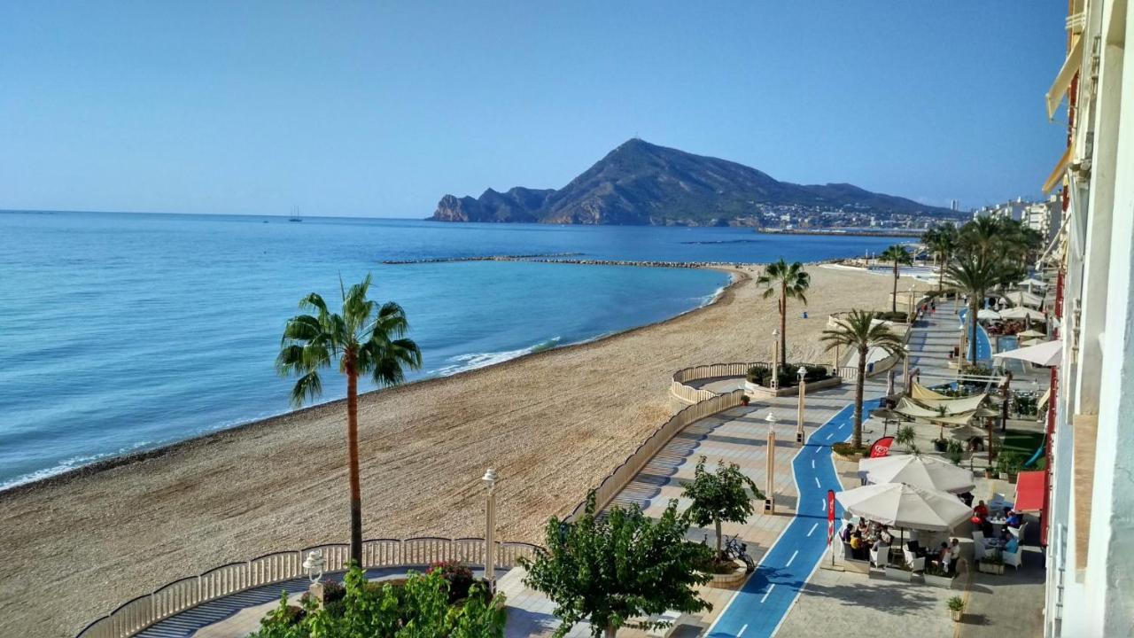 Exclusive Beachside 3 Bedroom Apartment With Pool In Altea Dış mekan fotoğraf