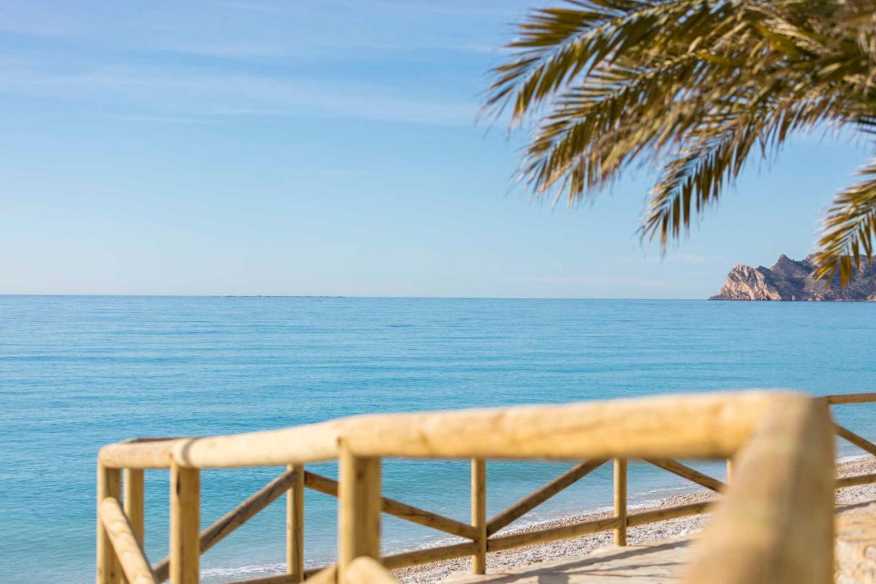 Exclusive Beachside 3 Bedroom Apartment With Pool In Altea Dış mekan fotoğraf